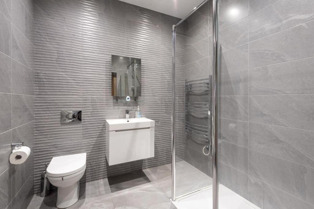 Apartamento Cotswold Chapel, Sleeps Up To 5 In Kingsize Beds Chipping Norton Exterior foto